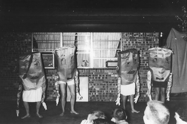 photosfrom19616225.jpg